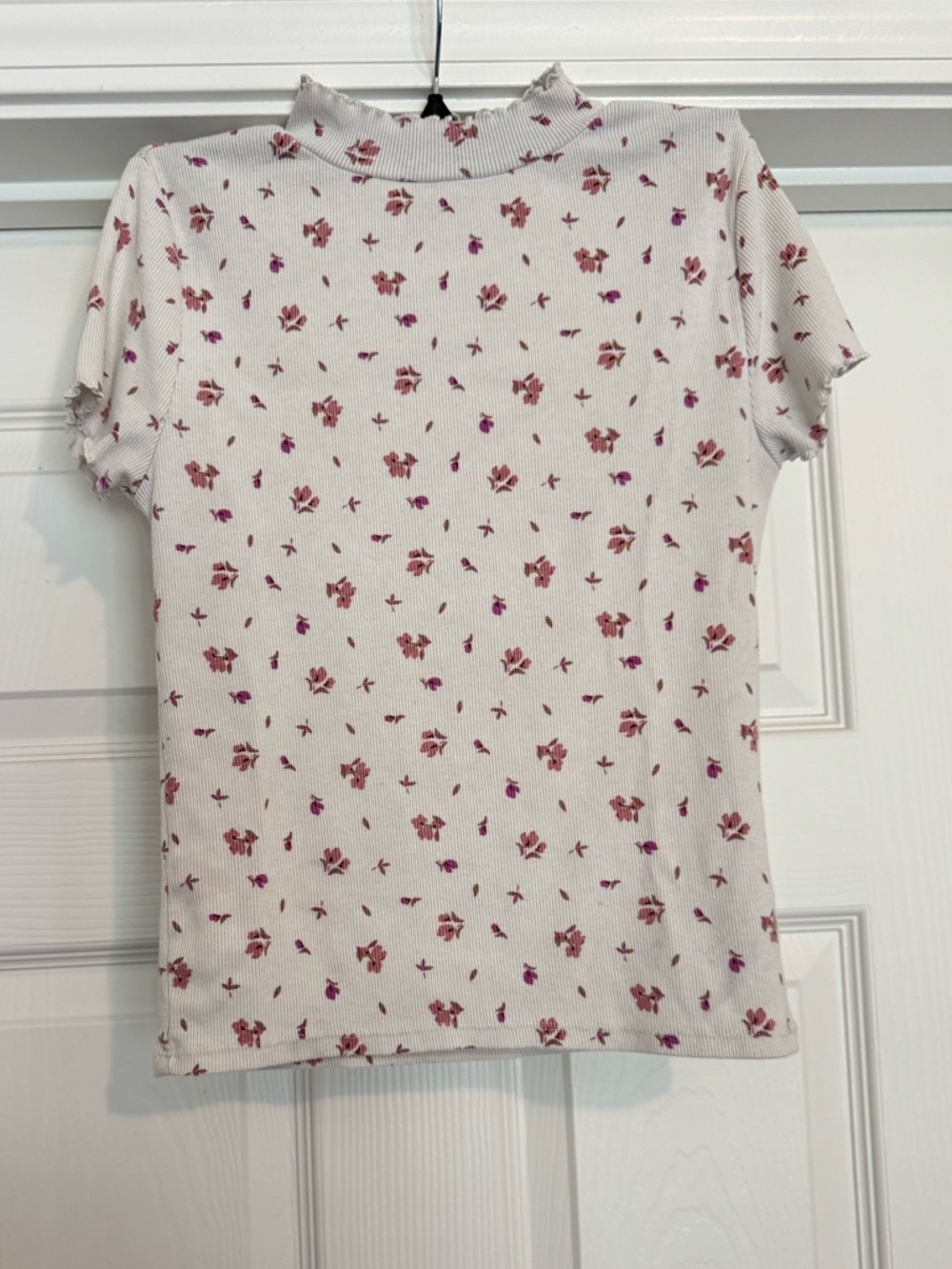 wonder nation White Short Sleeve Mock Neck Top with Pink Floral Print